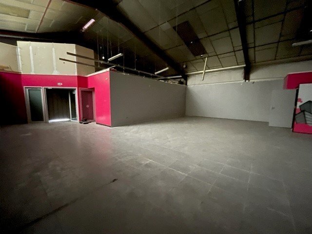 Local d'activités dans Chalon-sur-Saône à vendre - Photo intérieure – Image 2 sur 4