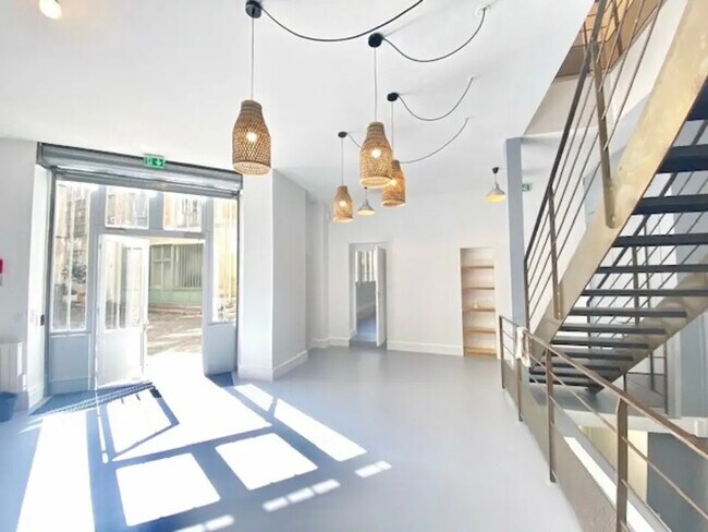 Plus de détails pour Bureau à louer