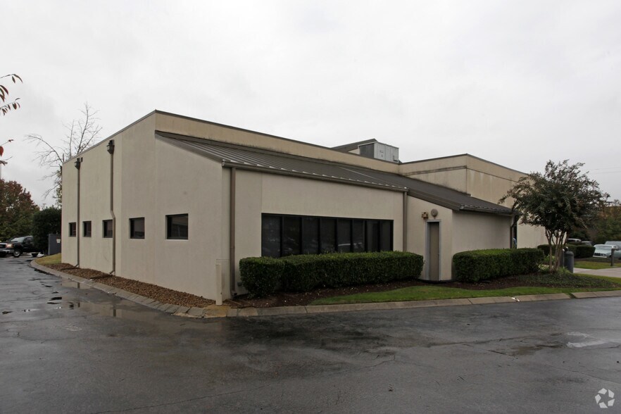 24 White Bridge Rd, Nashville, TN à louer - Photo de l’immeuble – Image 3 sur 3
