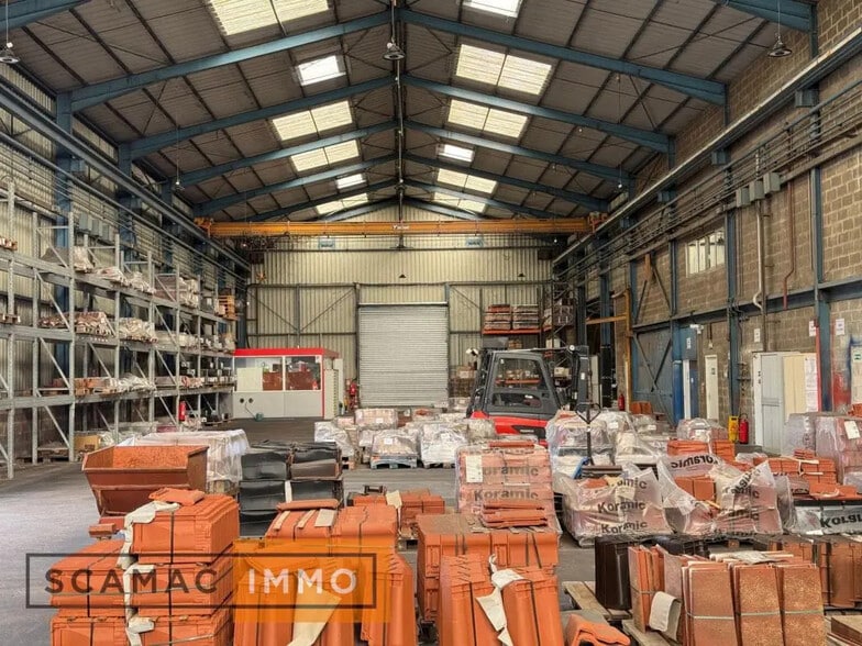 Industriel/Logistique dans Marolles-en-Hurepoix à louer - Photo de l’immeuble – Image 3 sur 12