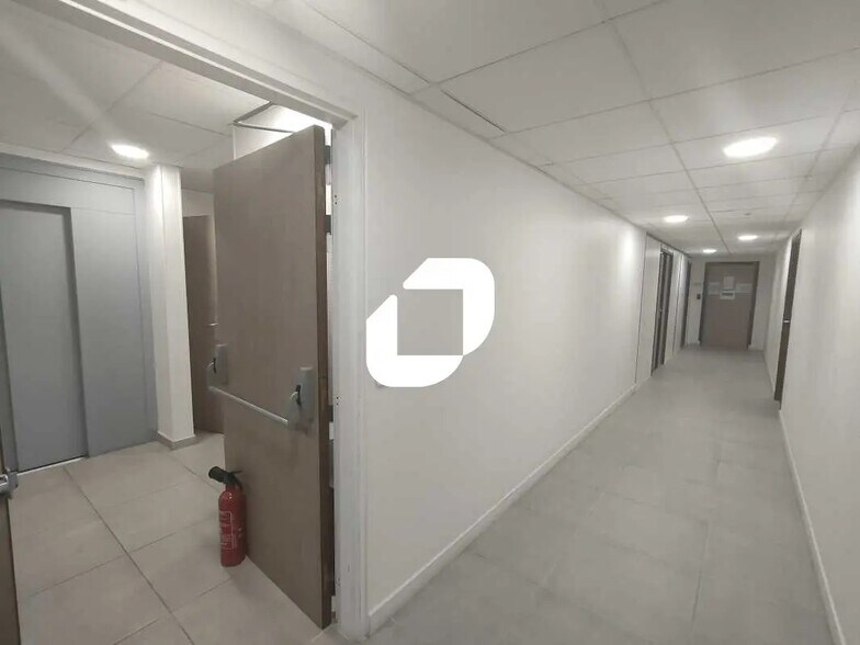 7 Rue Jean Mermoz, Versailles à louer - Photo intérieure – Image 3 sur 10