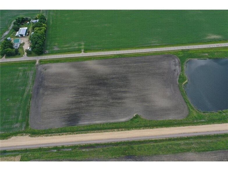 45th Street SW, Willmar, MN à vendre - Photo de l’immeuble – Image 2 sur 7