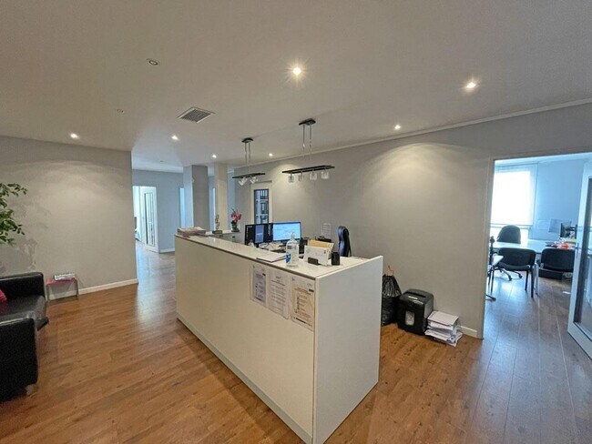Plus de détails pour 24 Rue André Vasseur, Toulouse - Bureau à vendre