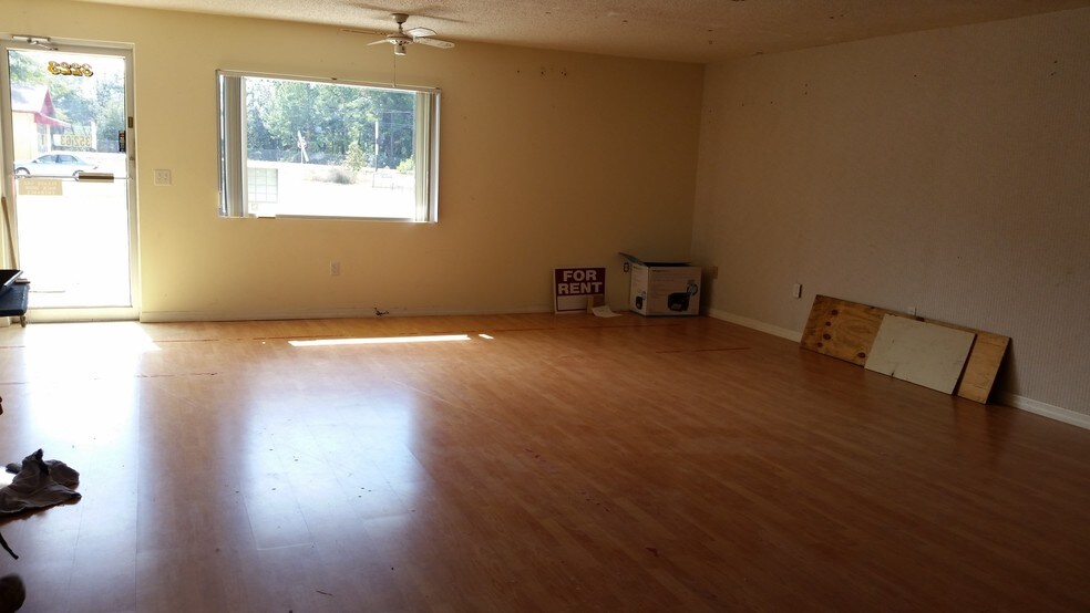 3221 E Thomas St, Inverness, FL à vendre - Photo de l’immeuble – Image 3 sur 6