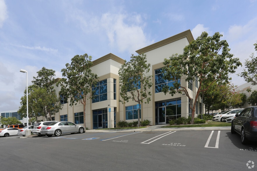26150 Enterprise Way, Lake Forest, CA à louer - Photo principale – Image 1 sur 9