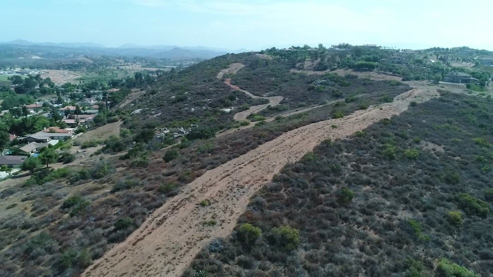 Old River Rd, Bonsall, CA à vendre - Vidéo sur l’annonce professionnelle – Image 2 sur 14