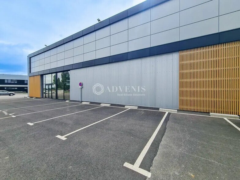 Local commercial dans Lamballe-Armor à louer - Photo de l’immeuble – Image 2 sur 10