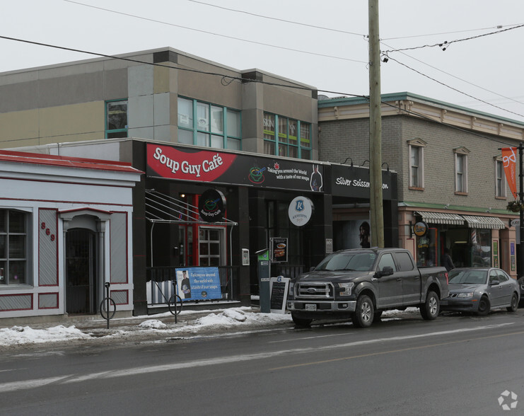875 Bank St, Ottawa, ON à louer - Photo principale – Image 1 sur 1