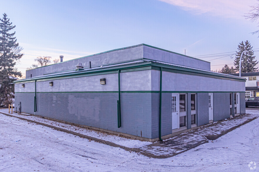 11939 129 Av NW, Edmonton, AB à vendre - Photo de l’immeuble – Image 3 sur 7