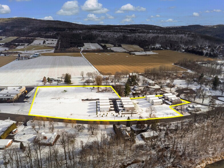 130 Marjorie Ln, Middleburgh, NY à vendre - Photo principale – Image 1 sur 16