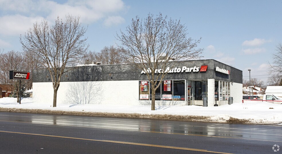 19040 Ecorse Rd, Allen Park, MI à vendre - Photo principale – Image 1 sur 4