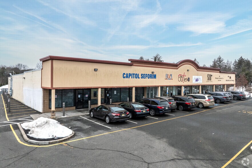 6520 US Highway 9, Howell, NJ à vendre - Photo de l’immeuble – Image 2 sur 3