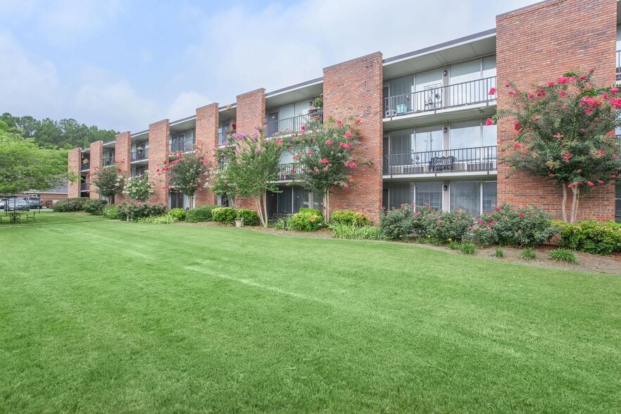 10 Highway 411 SE, Rome, GA à vendre - Photo principale – Image 1 sur 24