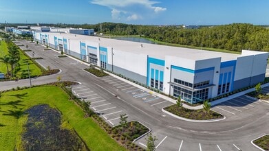 16200 Ben Hill Griffin Pky, Fort Myers, FL à louer Photo de l’immeuble– Image 1 sur 2