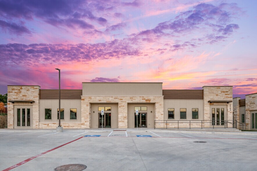 2168 Lake Forest Dr, McKinney, TX à louer - Photo principale – Image 1 sur 6