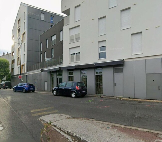 Plus de détails pour Local commercial à vendre
