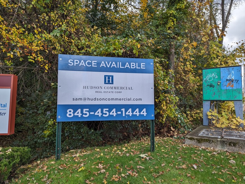 50 Toc Dr, Highland, NY à louer - Photo de l’immeuble – Image 3 sur 10