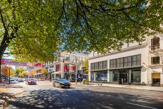 401-425 SW Morrison St, Portland, OR à louer Photo intérieure– Image 1 sur 9