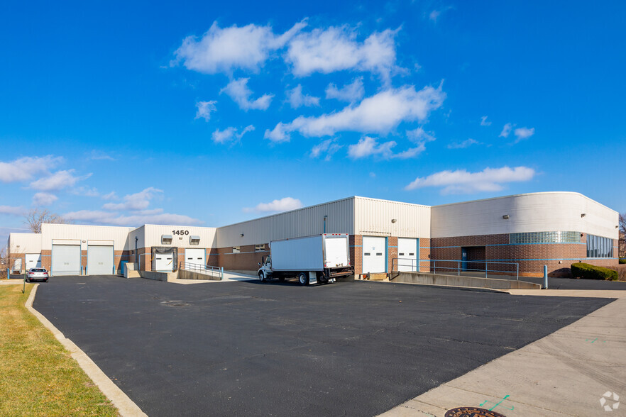 1450 Arthur Ave, Elk Grove Village, IL à louer - Photo de l’immeuble – Image 2 sur 4