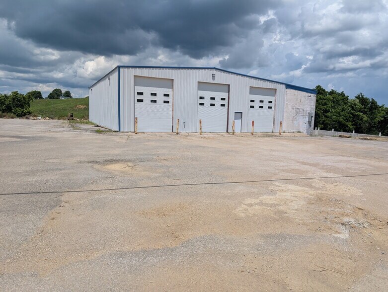 116 Carr Ln, Richmond, KY à louer - Photo de l’immeuble – Image 3 sur 5