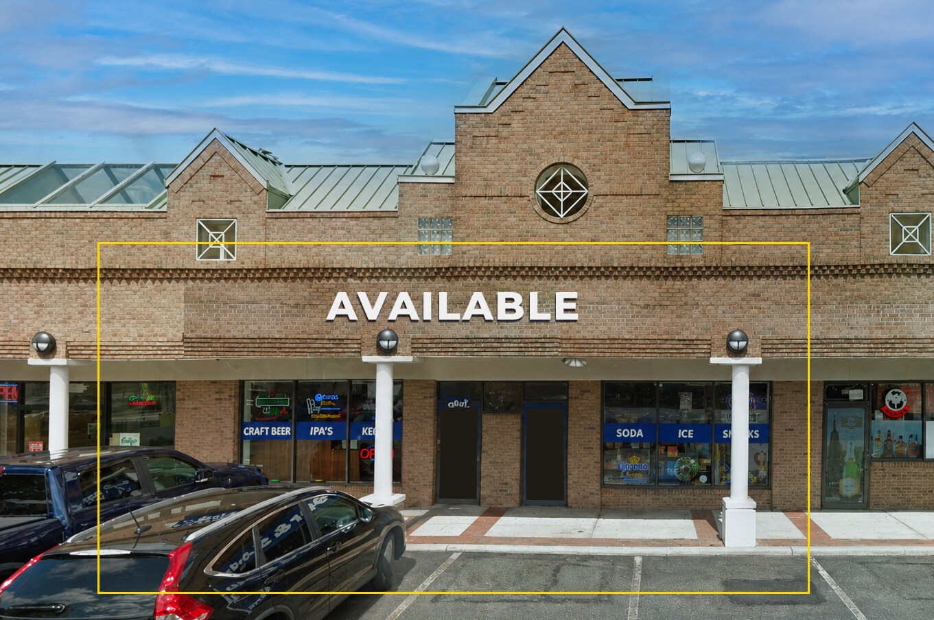 36-84 E Sunrise Hwy, Lindenhurst, NY à louer Photo principale– Image 1 sur 10