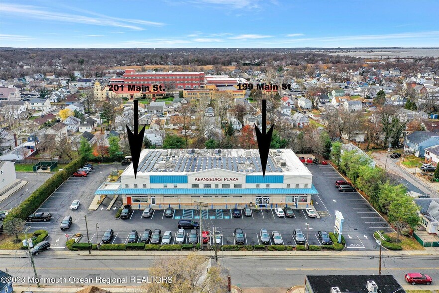 199-201 Main St, Keansburg, NJ à louer - Photo de l’immeuble – Image 1 sur 23