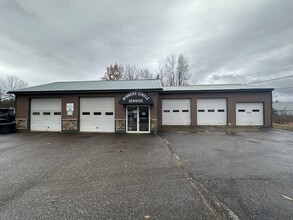 472 W Main St, Tilton, NH à vendre Photo de l’immeuble– Image 1 sur 12