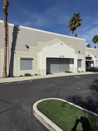 Plus de détails pour 4770 W University Ave, Las Vegas, NV - Industriel/Logistique à vendre