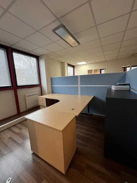 20 Allée Des Erables, Villepinte à louer - Photo de l’immeuble – Image 2 sur 8
