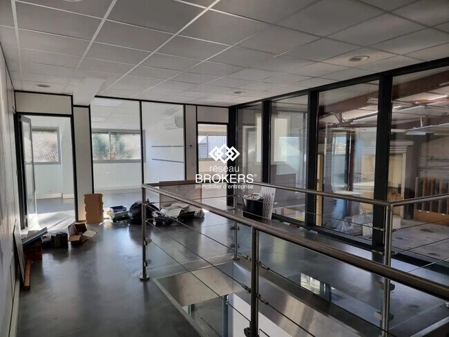 Plus de détails pour Industriel/Logistique à louer