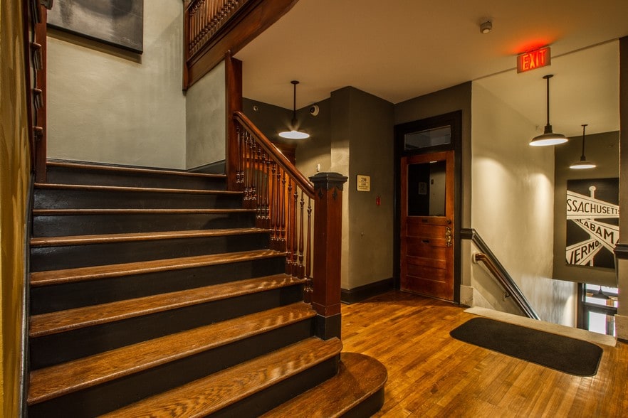 345 Massachusetts Ave, Indianapolis, IN à louer - Photo intérieure – Image 3 sur 6