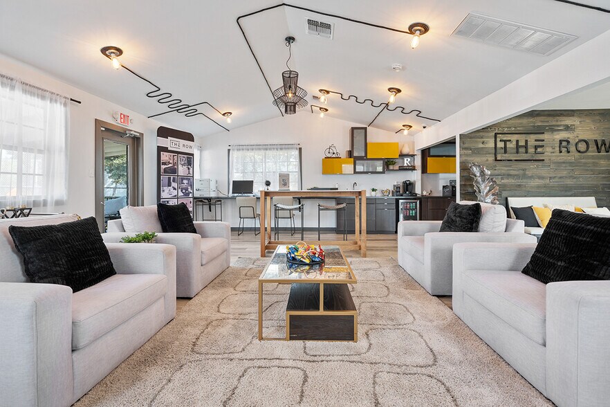 7302 University Row, San Antonio, TX à vendre - Photo de l’immeuble – Image 1 sur 12