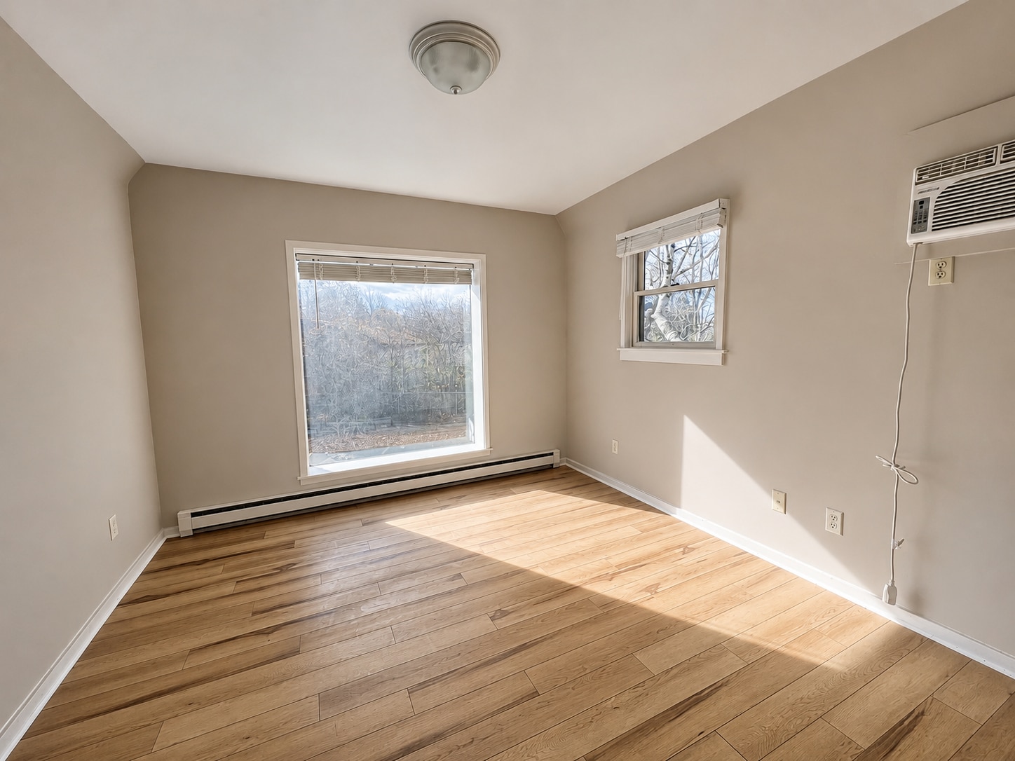 1817 W Stadium Blvd, Ann Arbor, MI à louer Photo intérieure– Image 1 sur 6