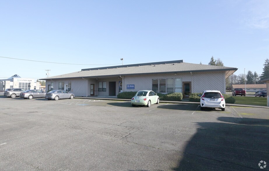 16218 Pacific Ave, Spanaway, WA à vendre - Photo de l’immeuble – Image 2 sur 3