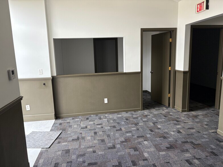 2545 Plover Rd, Plover, WI à louer - Photo de l’immeuble – Image 2 sur 8