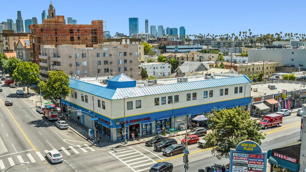 800-814 S Vermont Ave, Los Angeles, CA à vendre - Photo de l’immeuble – Image 1 sur 7