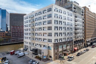 Plus de détails pour 740 N Plankinton Ave, Milwaukee, WI - Local commercial à louer