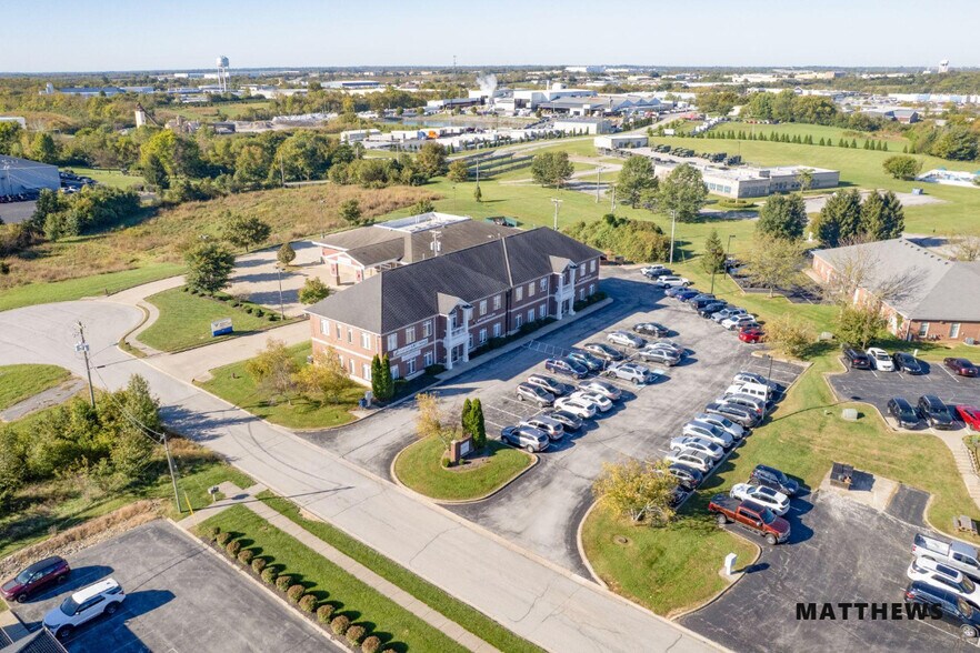 140 Stonecrest Rd, Shelbyville, KY à vendre - Photo de l’immeuble – Image 2 sur 3