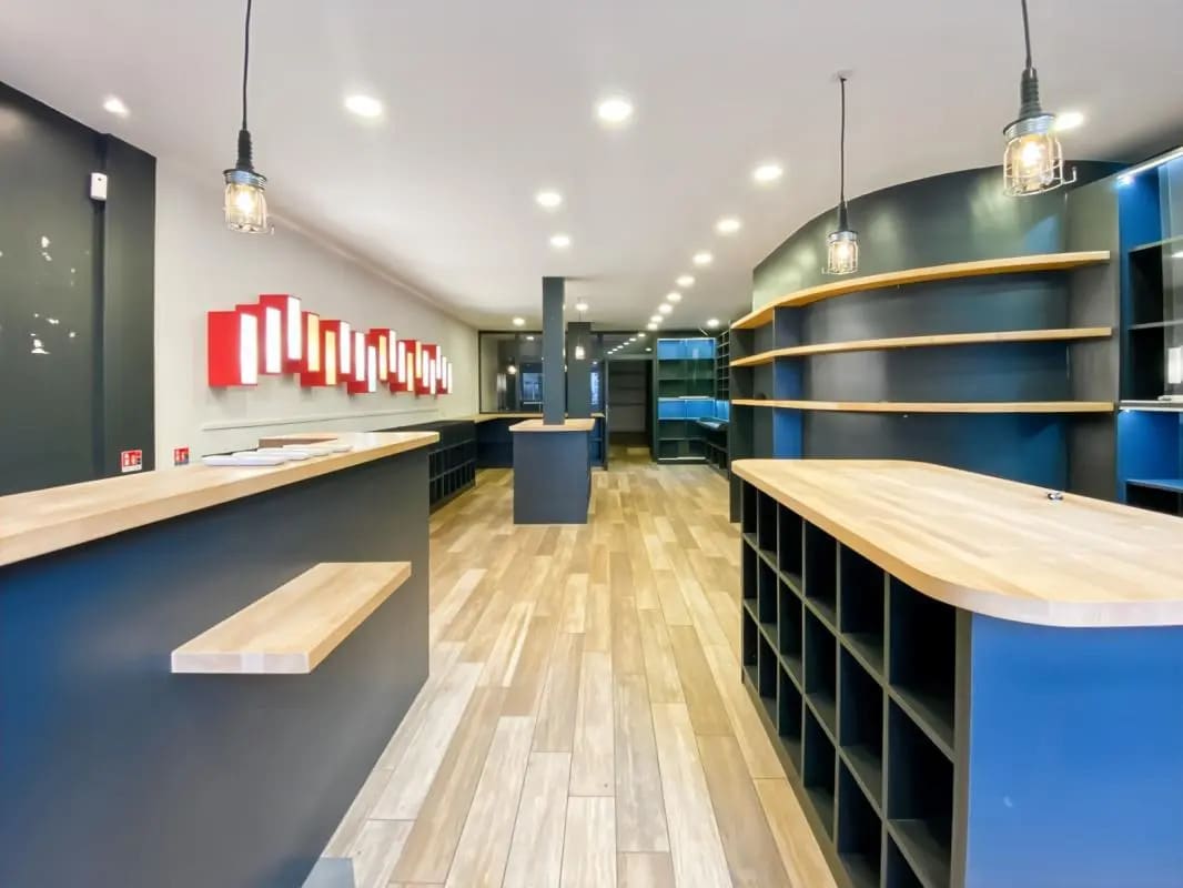 7 Rue De L'Olive, Paris à louer Photo de l’immeuble– Image 1 sur 9