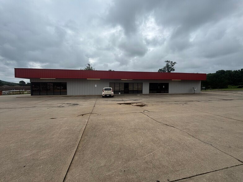 1245A W Center St, Greenwood, AR à louer - Photo de l’immeuble – Image 2 sur 9