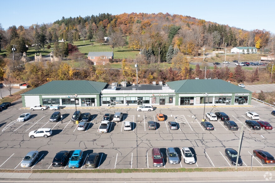 3951 Vestal Pky E, Vestal Township, NY à louer - Aérien – Image 3 sur 4