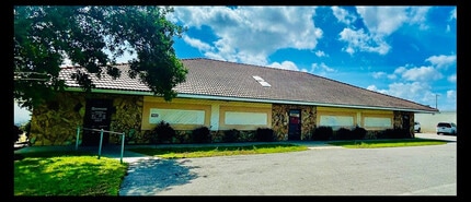 1158 Alternate 19 Hwy, Holiday, FL à louer Photo intérieure– Image 1 sur 23