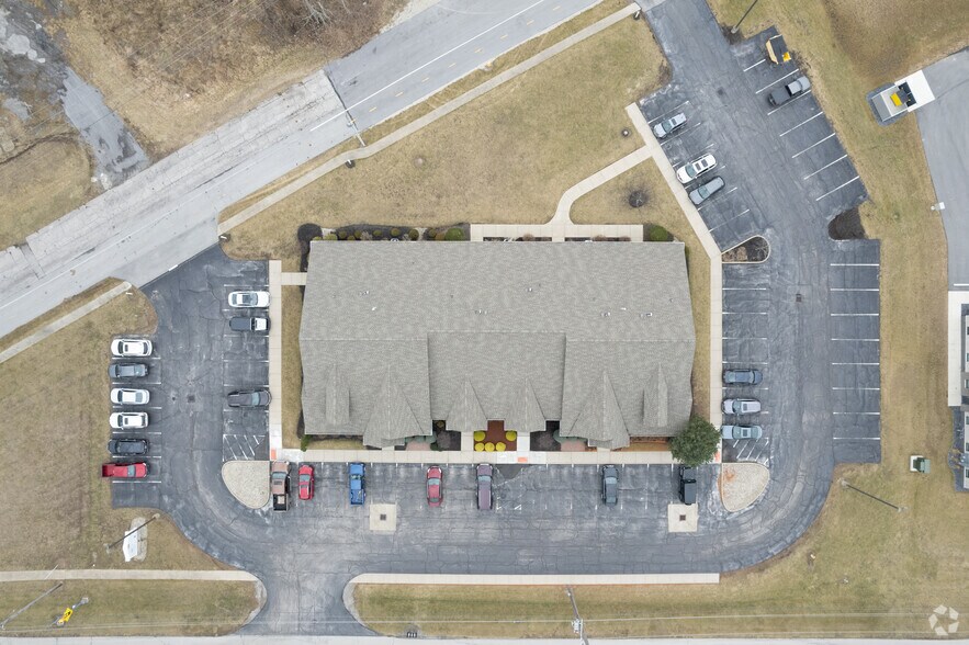 1355 W Main St, Bellevue, OH à vendre - Aérien – Image 2 sur 39