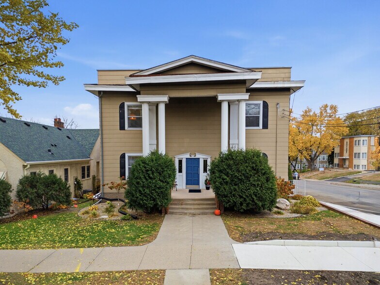 3102 W 44th St, Minneapolis, MN à vendre - Photo de l’immeuble – Image 1 sur 31