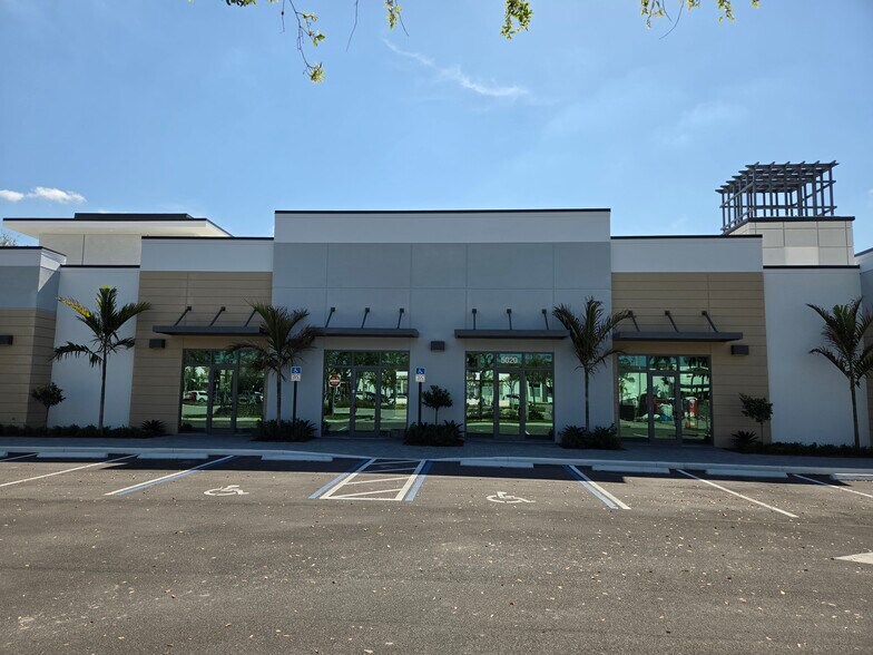 5020 Seminole Pratt Whitney, Loxahatchee, FL à louer - Photo de l’immeuble – Image 2 sur 5