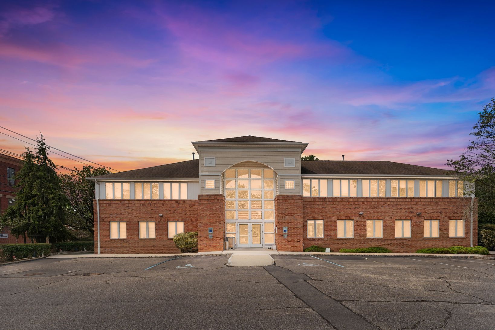 96 E Main St, Little Falls, NJ à louer Photo principale– Image 1 sur 26