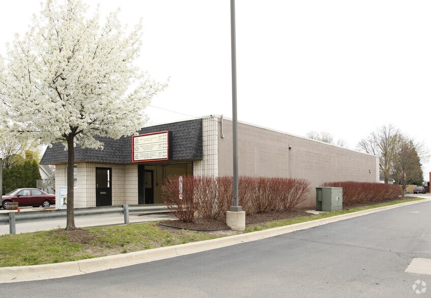 127 Main St, Belleville, MI à vendre - Photo de l’immeuble – Image 3 sur 3
