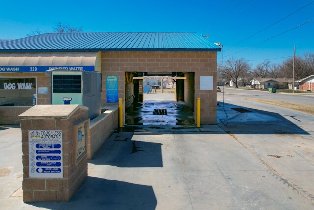 223 Main, Newkirk, OK à vendre - Photo de l’immeuble – Image 3 sur 15