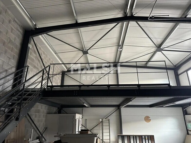 Local d’activités dans Saint-Jean-de-Bournay à louer - Photo intérieure – Image 2 sur 8