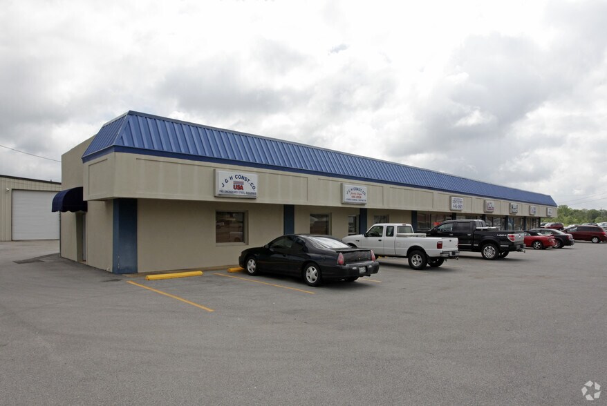 1829 Tn-46 S, Dickson, TN à louer - Photo de l’immeuble – Image 2 sur 3